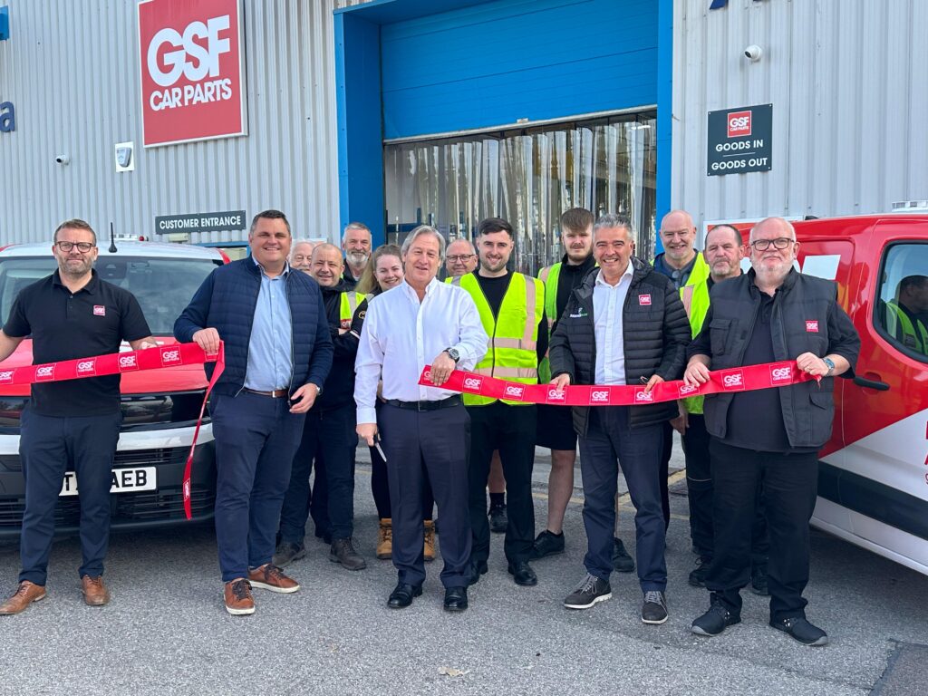 Ribbon cutting GSF Ellesmere Port (1)
